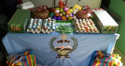 Զատկուան Ձեռնարկ գրադարանէն ներս